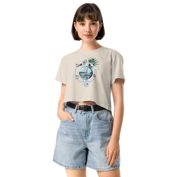 Stylish Women’s Crop Top – Soft, Flattering, and Nature-Inspired